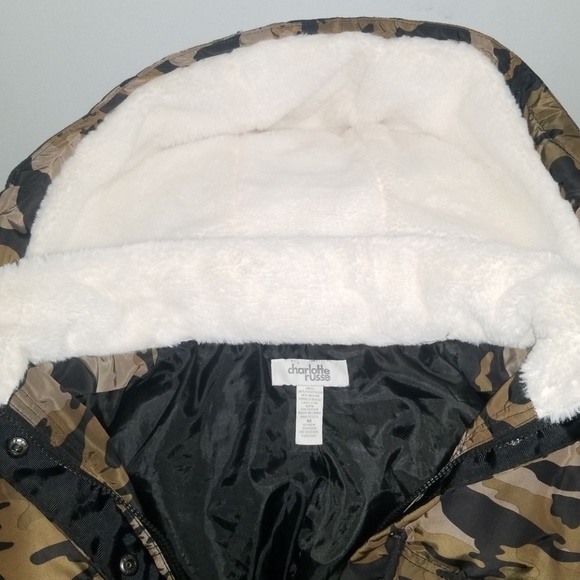 Charlotte russe women's camaflouge puffer coat - Picture 5 of 8